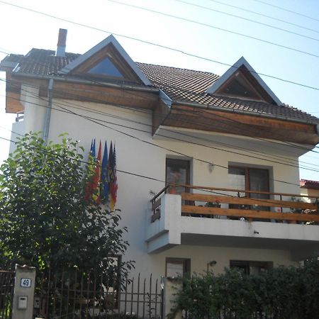Pension La Noblesse Βουκουρέστι Εξωτερικό φωτογραφία